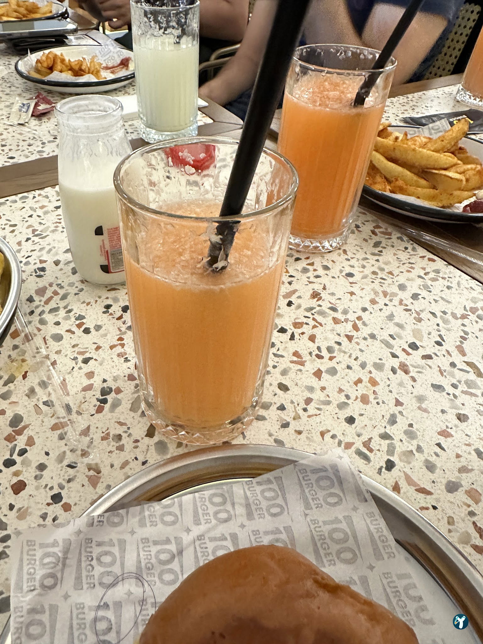 100 Burger-Maidan