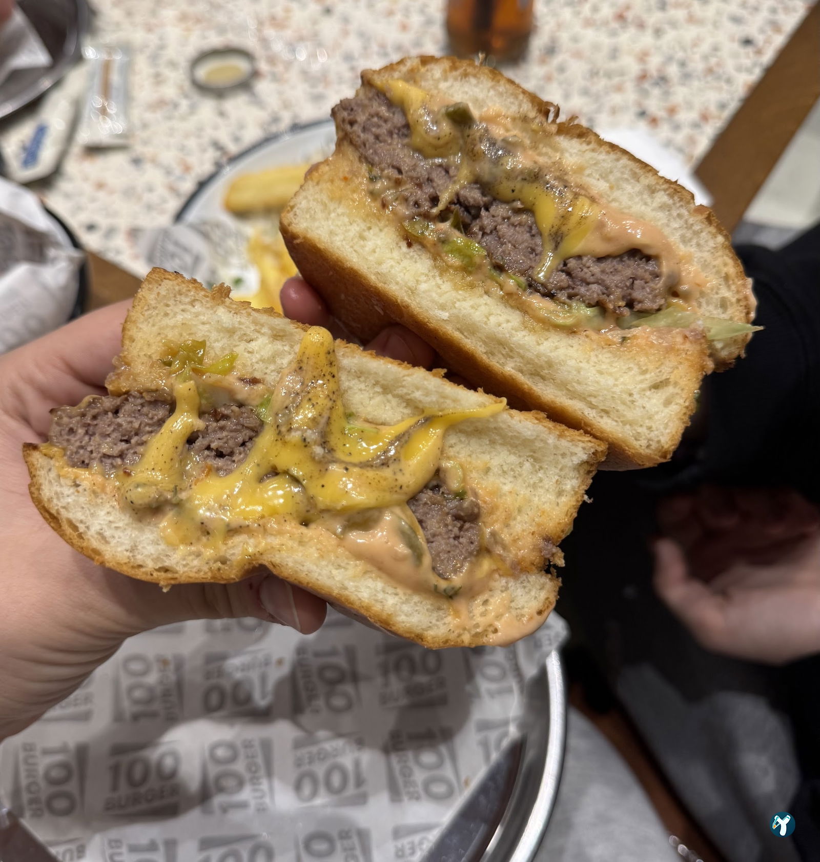 100 Burger-Maidan