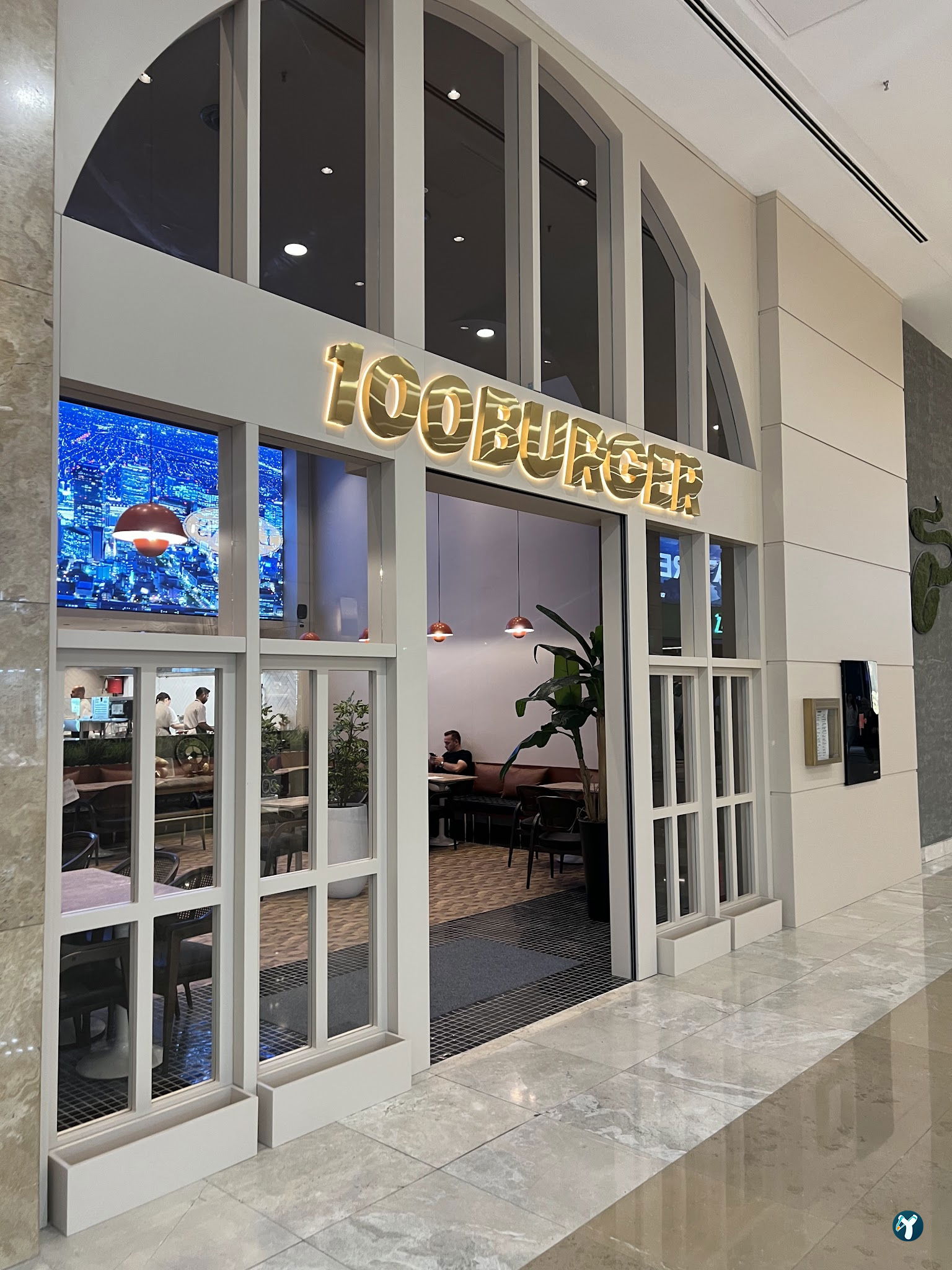 100 Burger-Maidan
