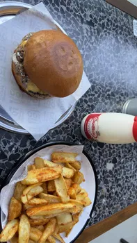 100 Burger-Maidan resimleri 100 Burger-Maidan resimleri