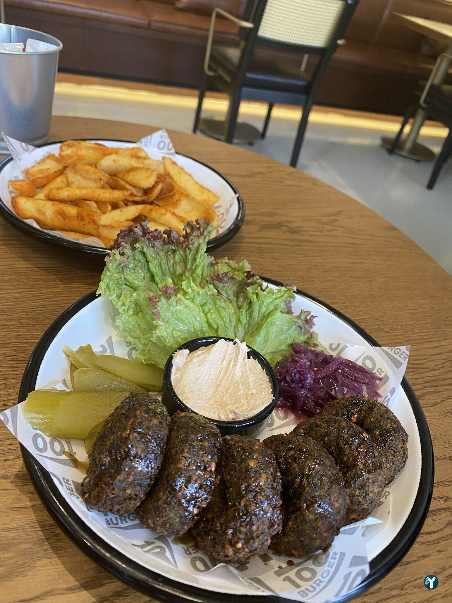 100 Burger-Maidan