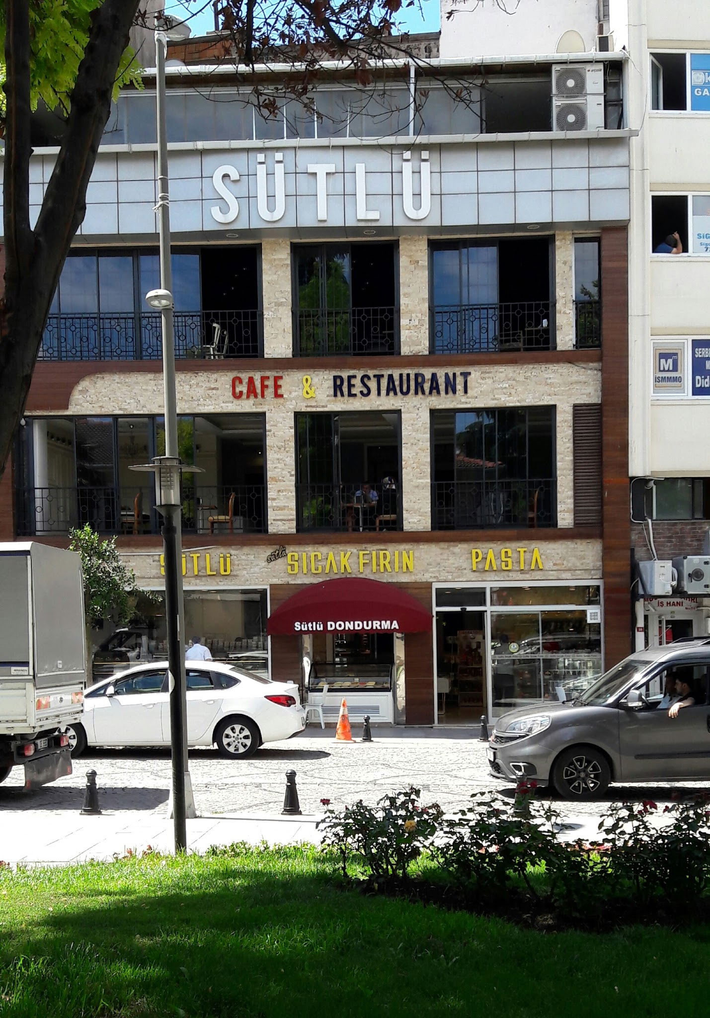 Sütlü Pastane Cafe