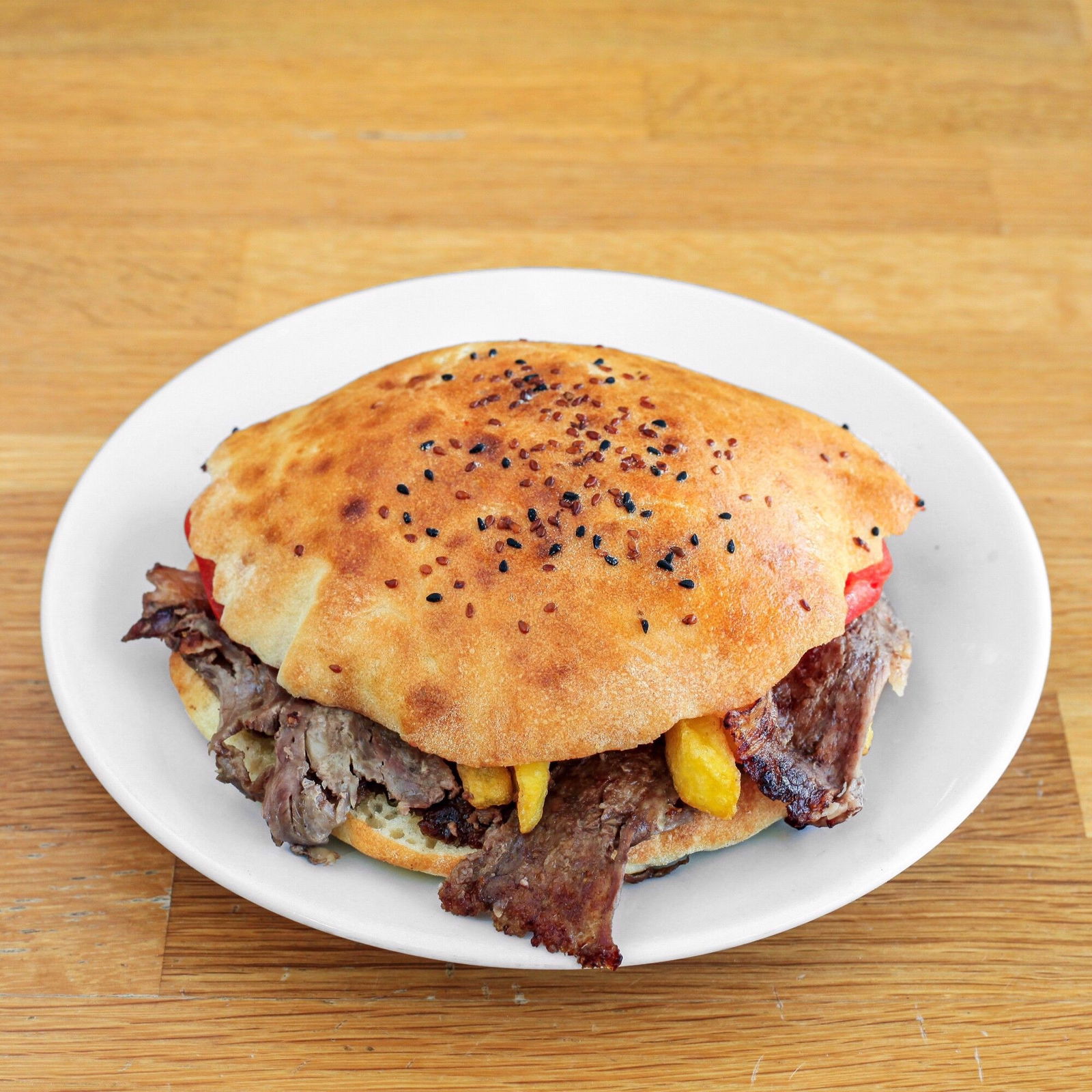 Tombik Ekmek Arası Et Döner