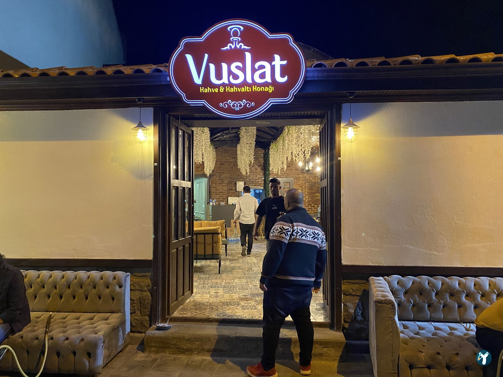 Vuslat Cafe - Kahvalti Salonu