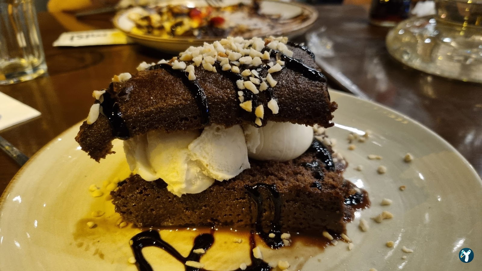 Mist Coffee & Lounge