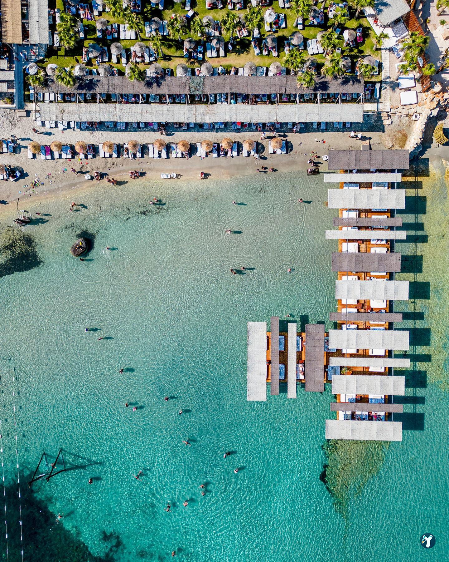 Fly-Inn Beach Club