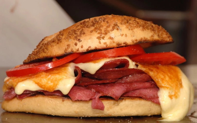 Kumrucu Hikmet Alaçatı