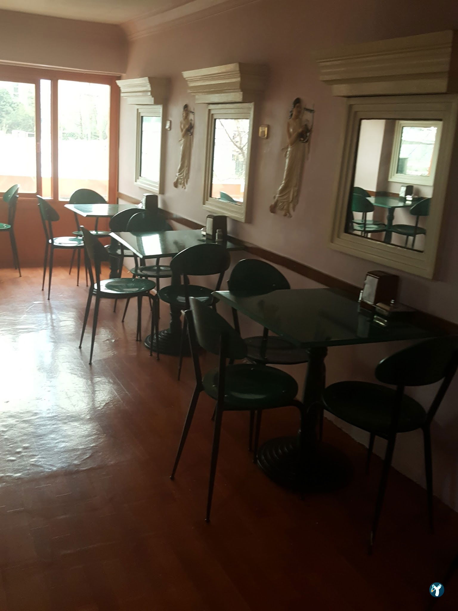 Sedan Cafe & Borek Salonu