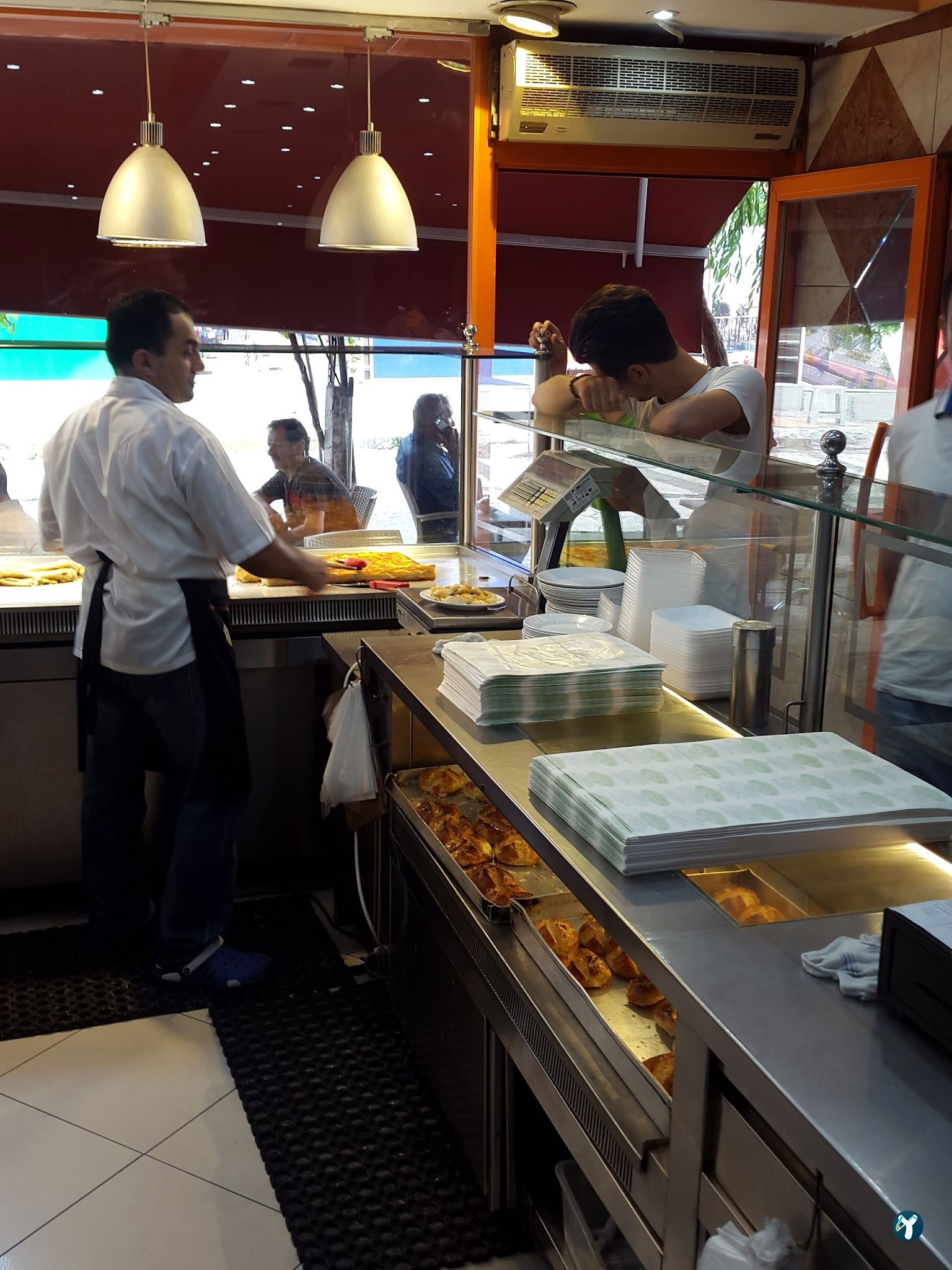 Sedan Cafe & Borek Salonu