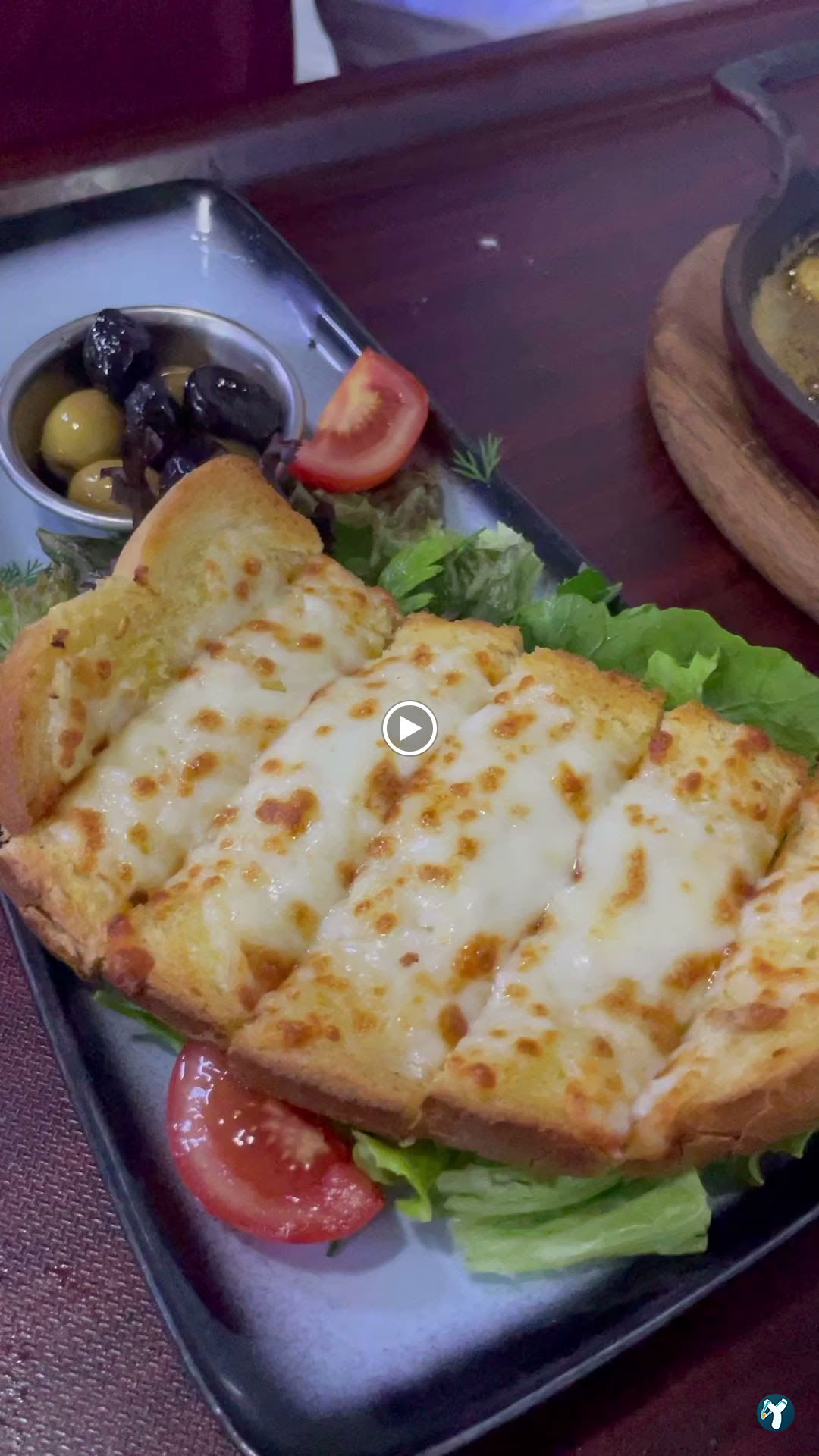 Mezza Gurme, Restoran & Market