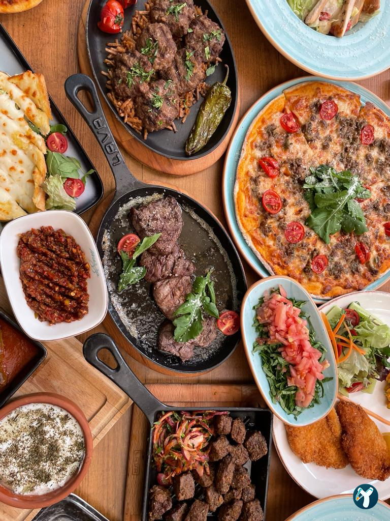 Mezza Gurme, Restoran & Market