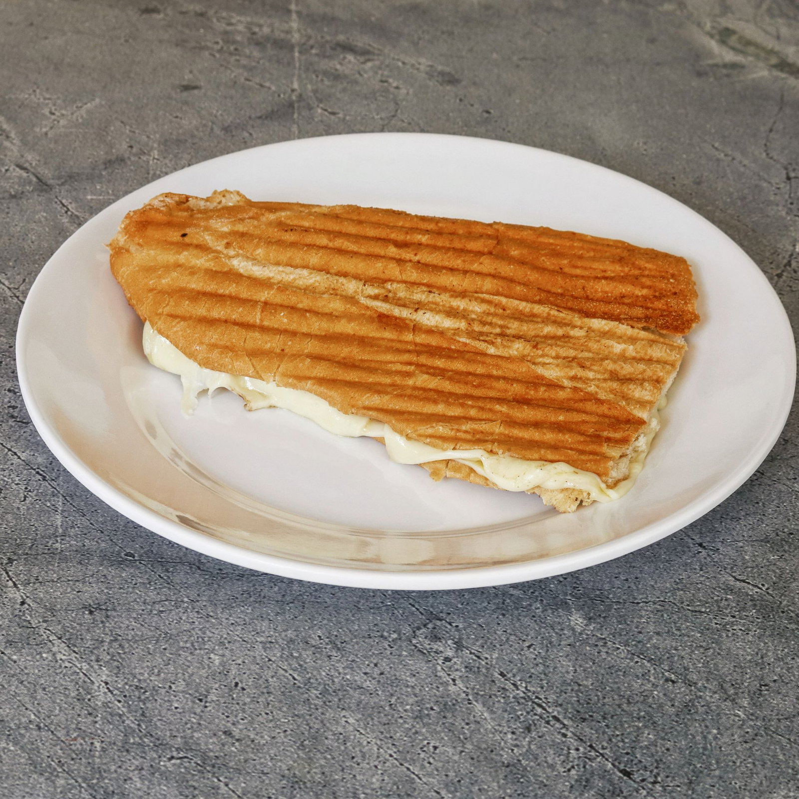 3/4 Ekmek Arası Kaşarlı Tost
