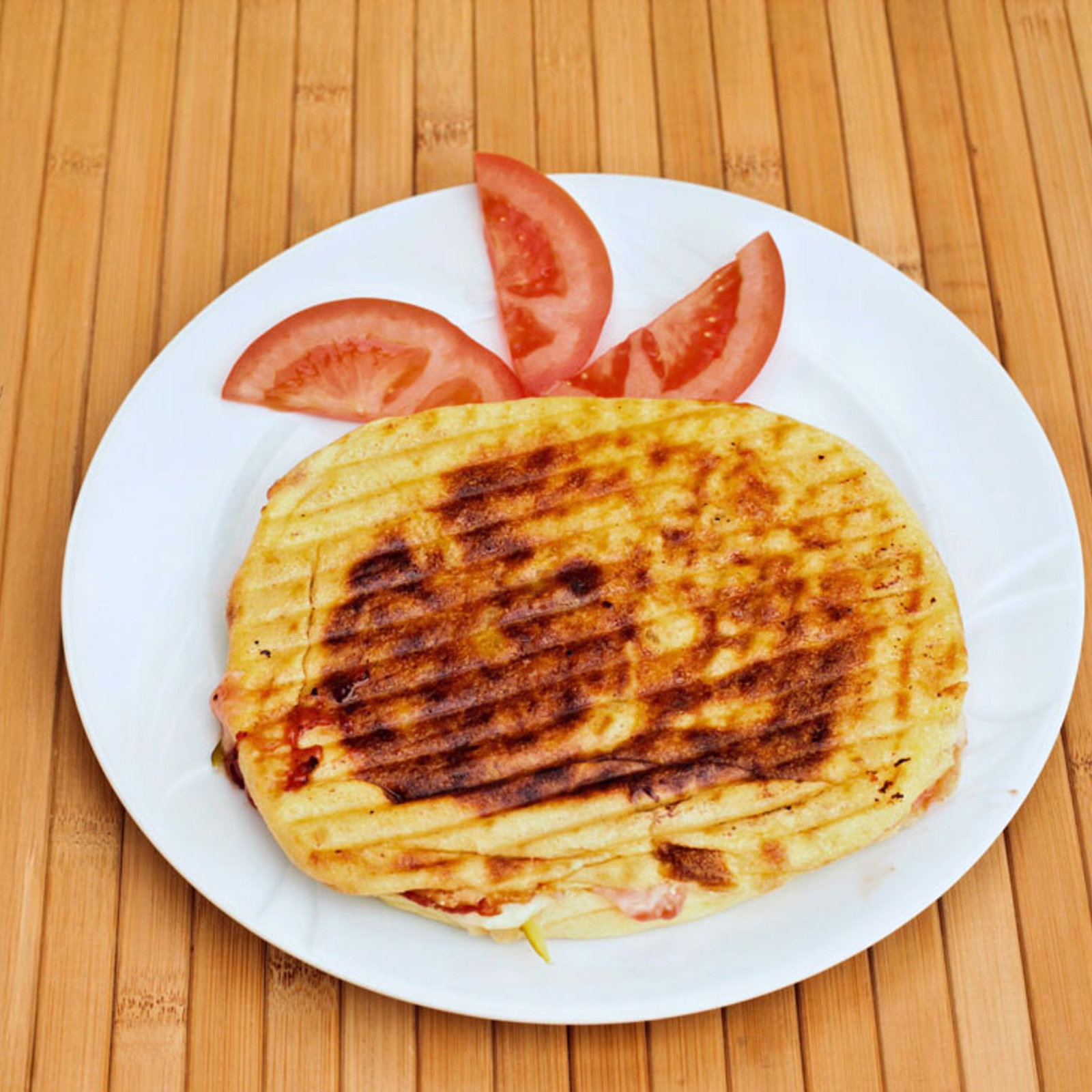 Bazlama Kaşarlı Tost