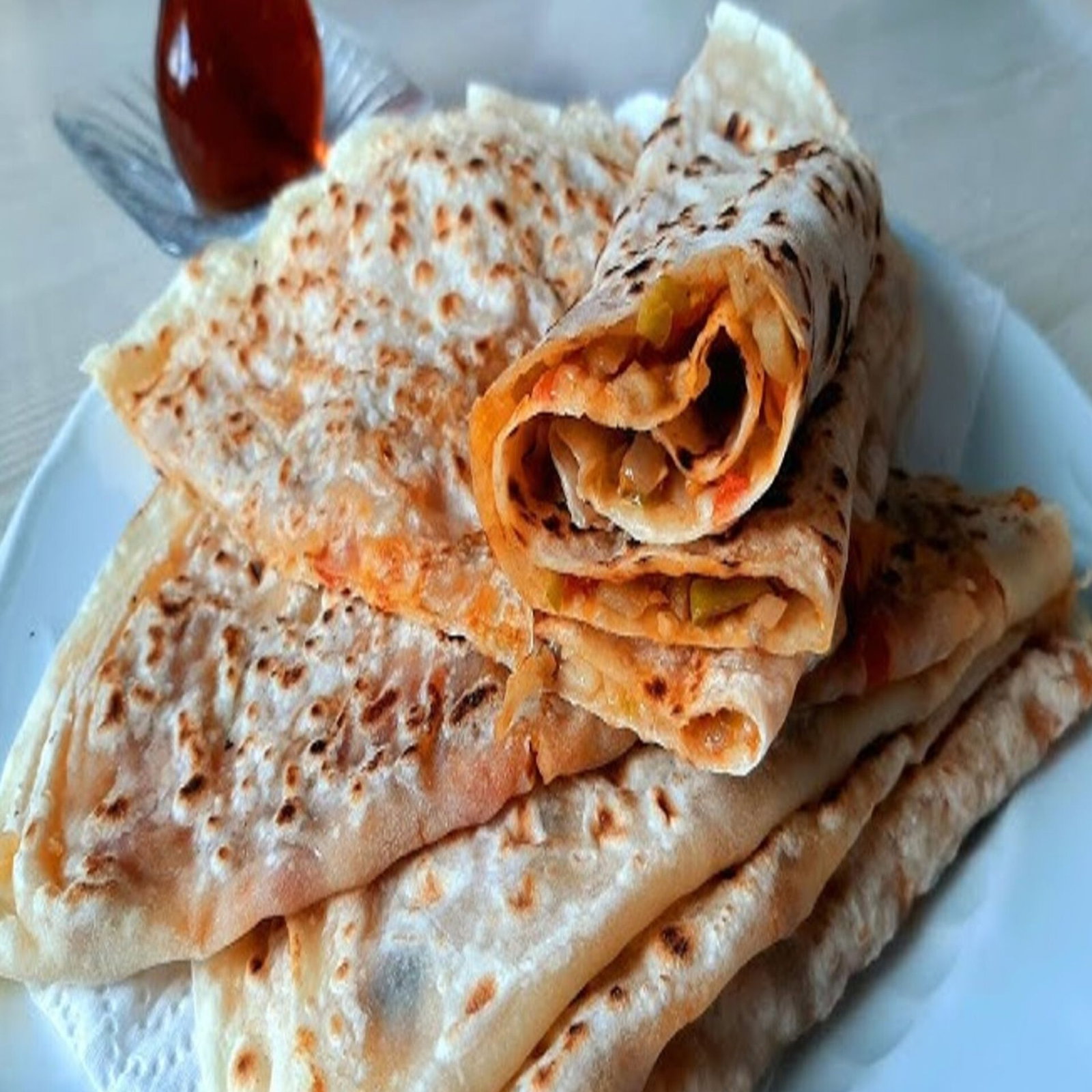 Sucuklu Yumurtalı Kaşarlı Gözleme