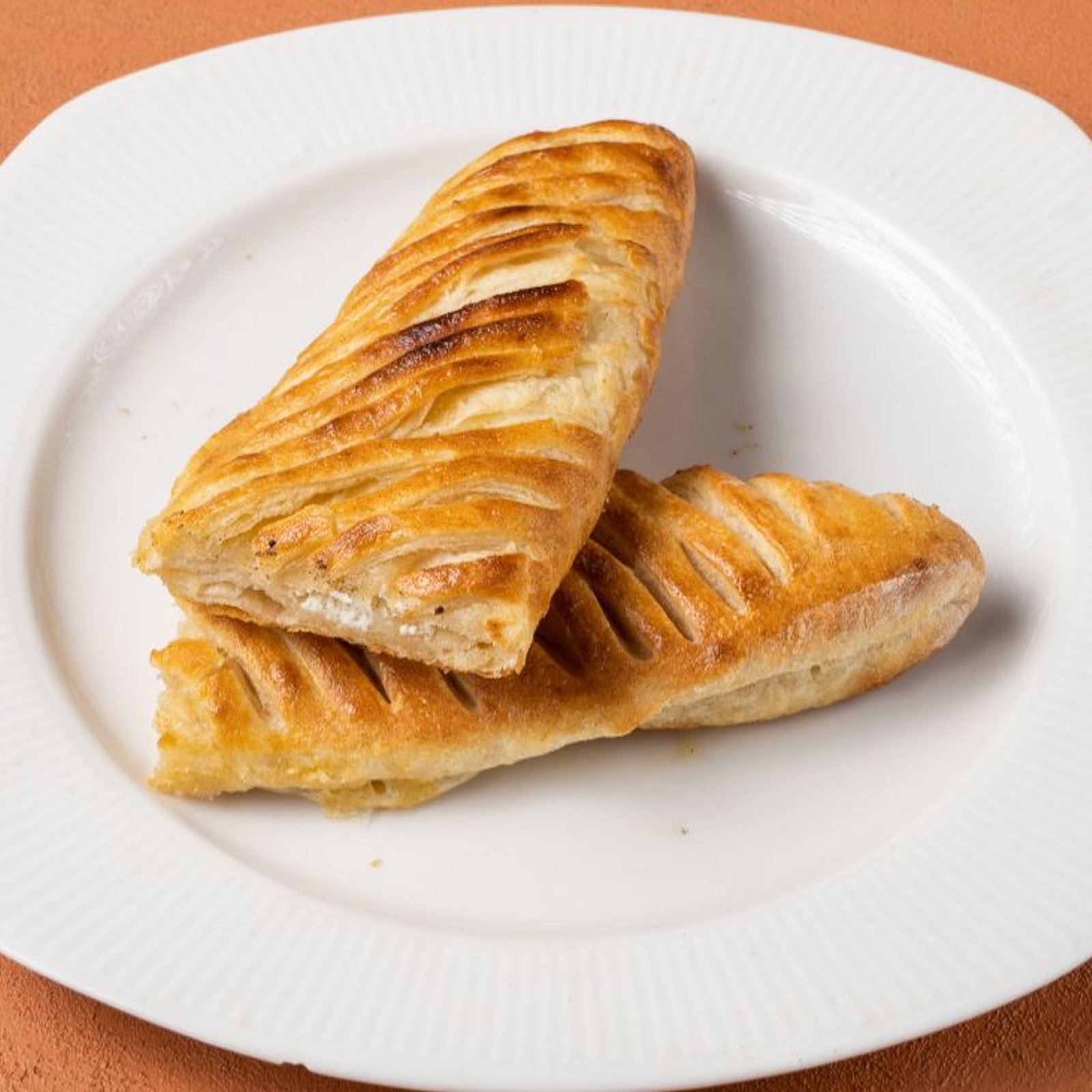 Tavuklu Kaşarlı Katmer