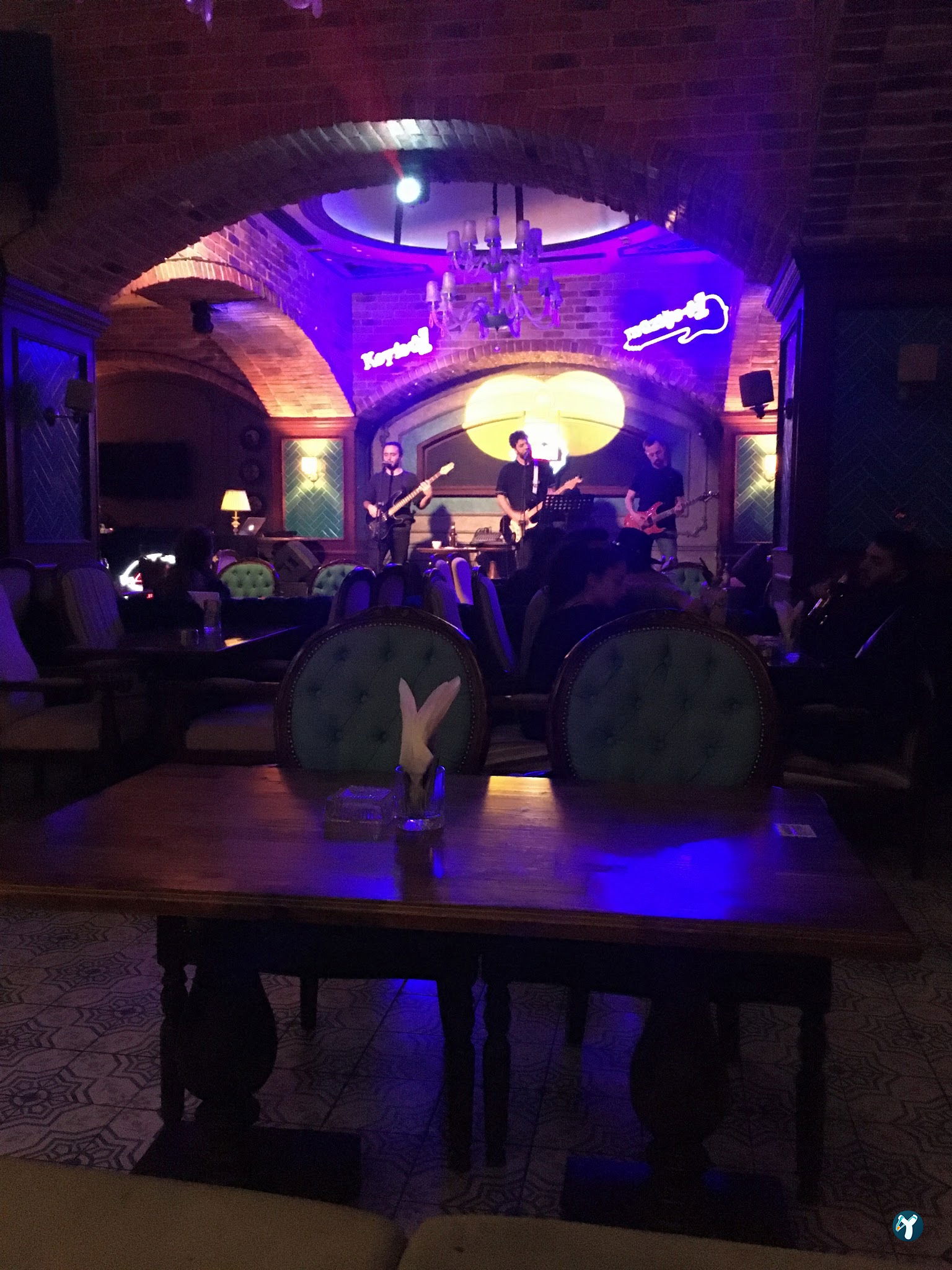 Divane Lounge