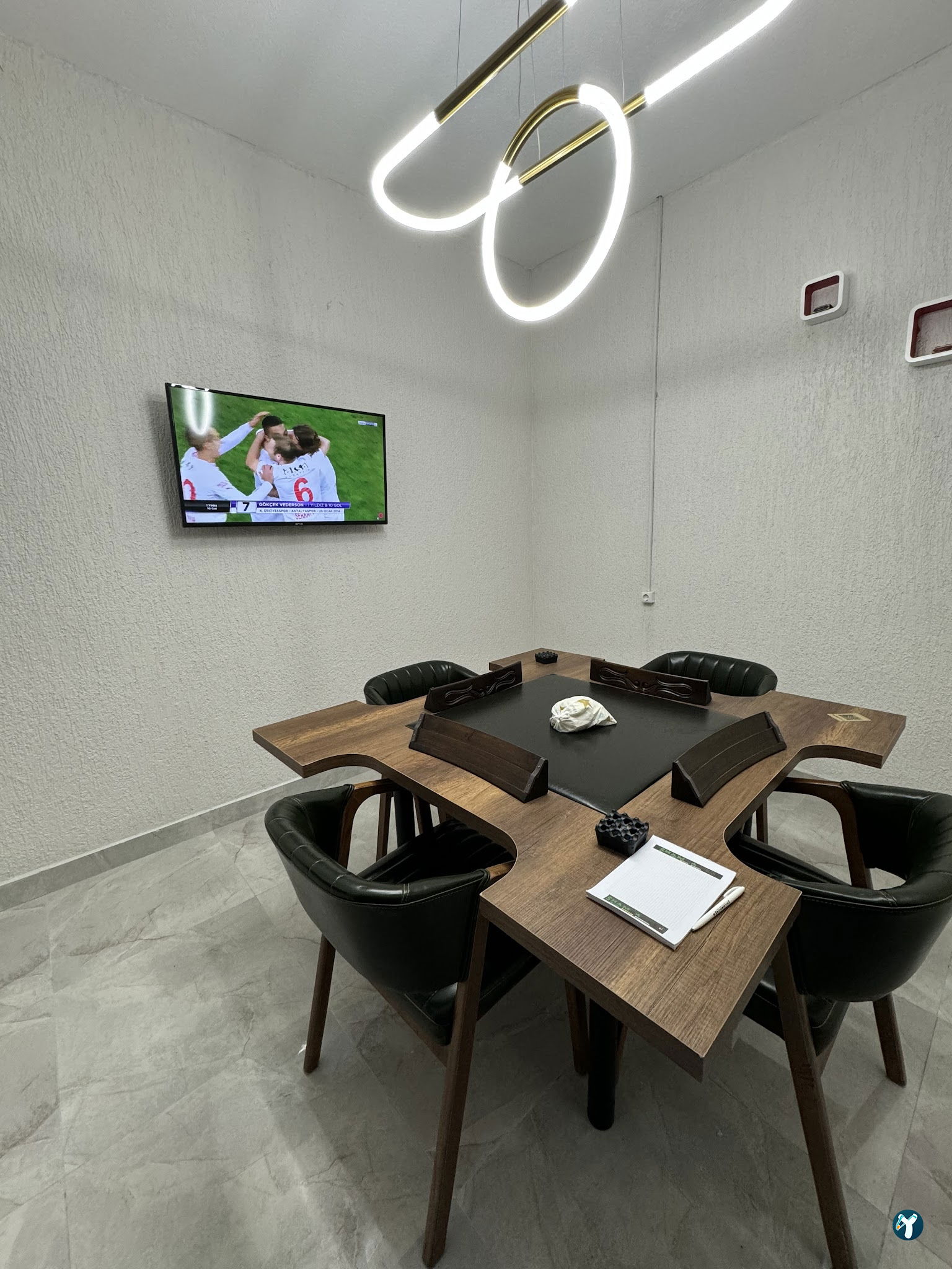 Shamrocks Cafe Halkali