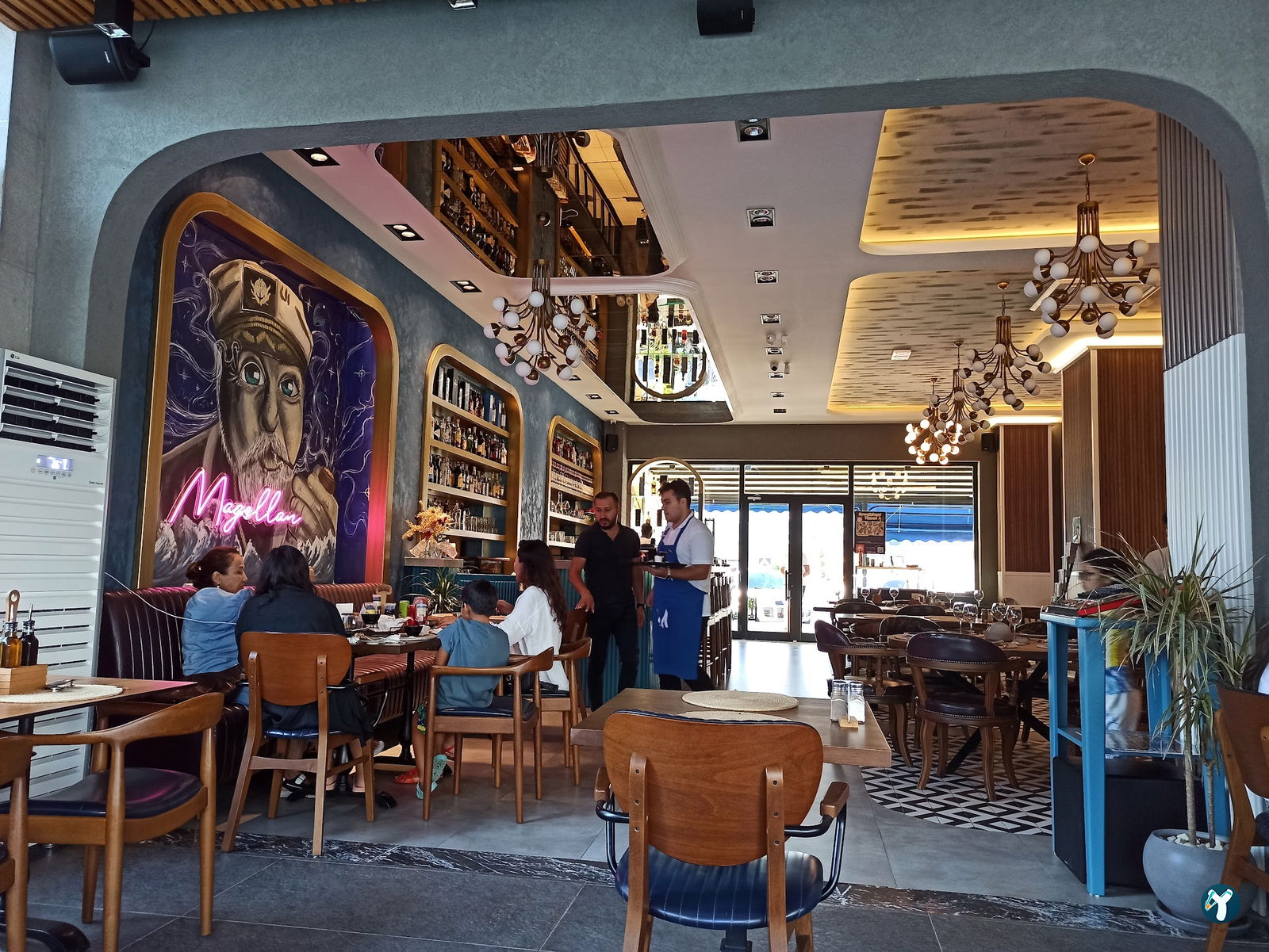 Magellan Cafe Bistro