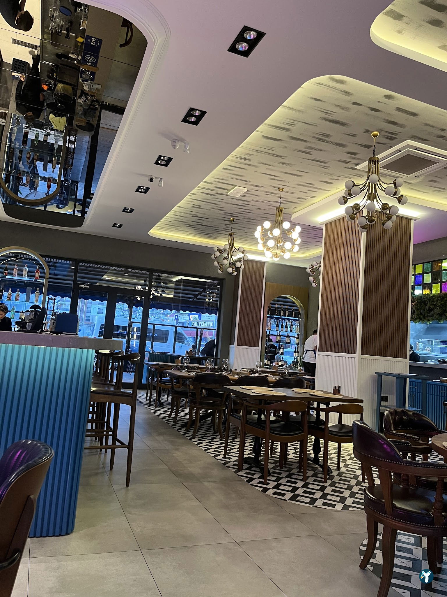 Magellan Cafe Bistro