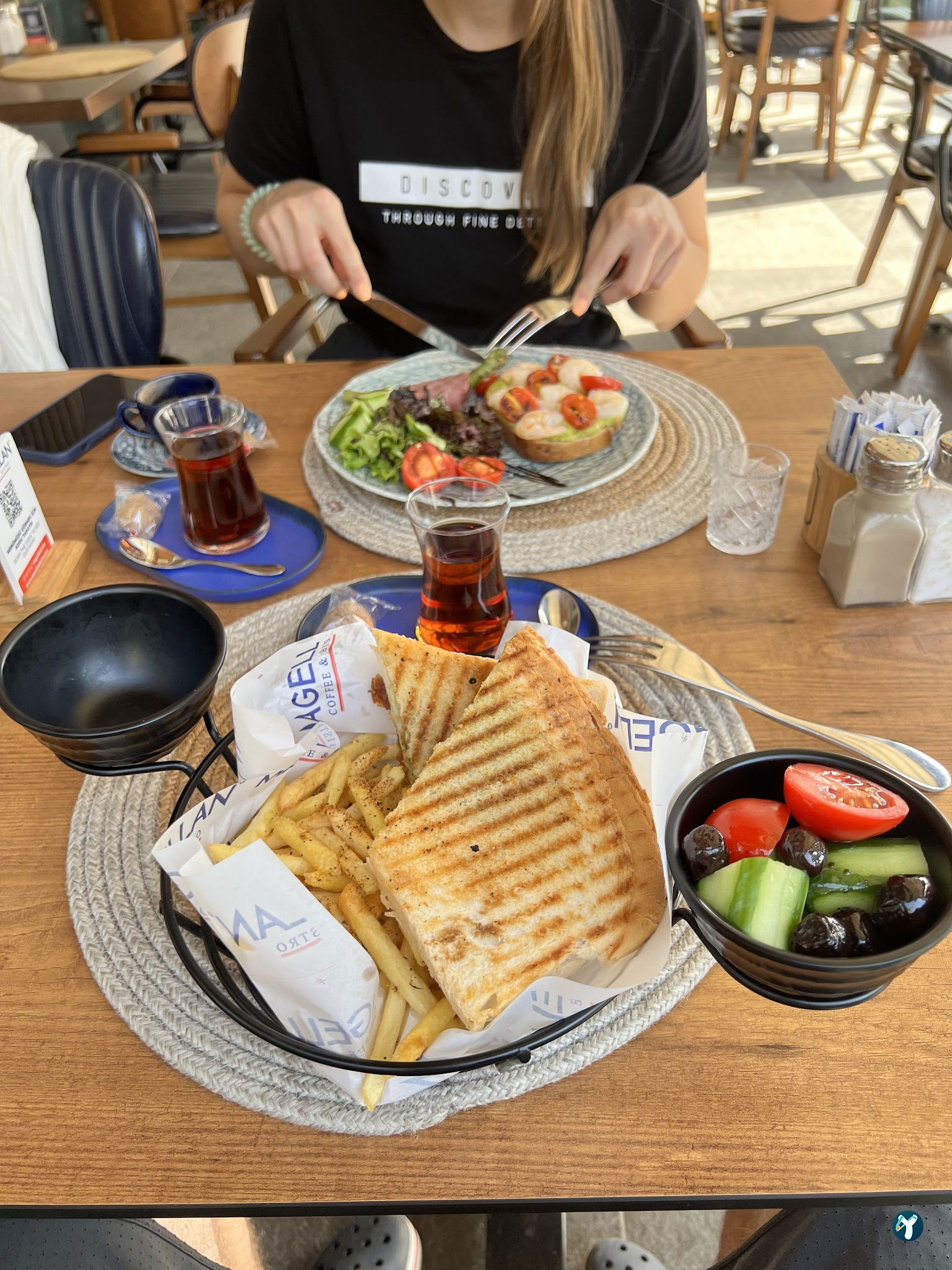 Magellan Cafe Bistro