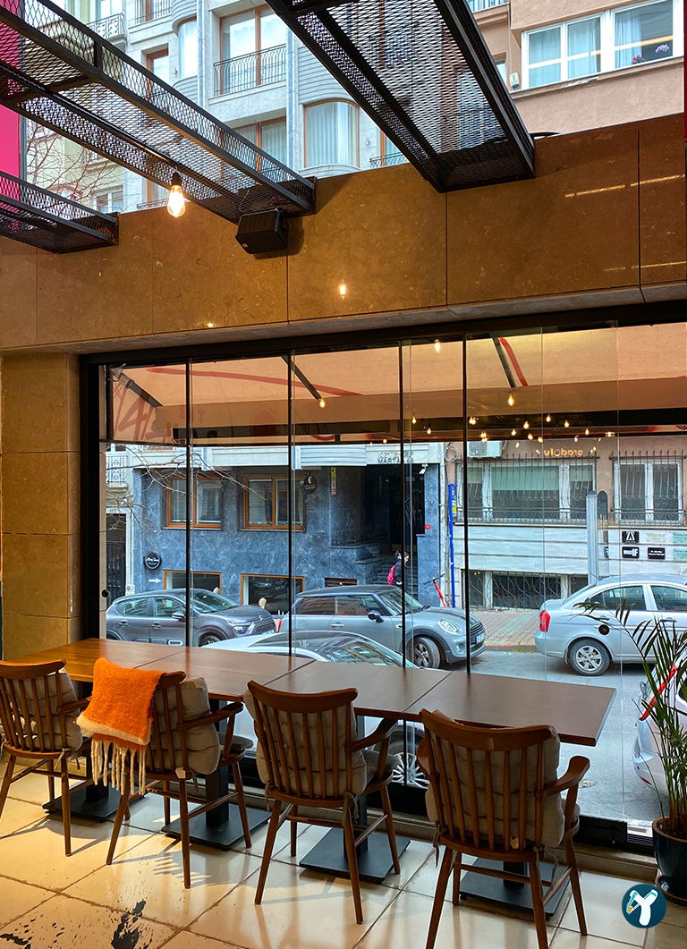 Ron Cafe