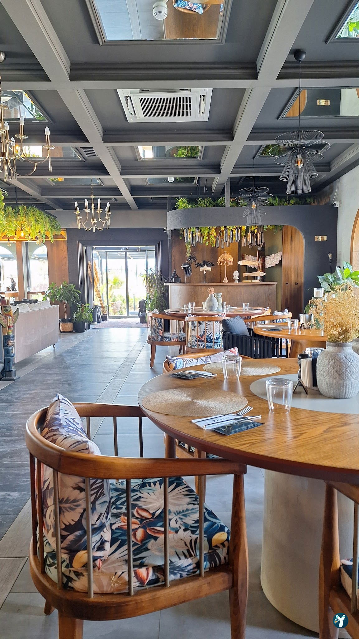 La'Vera Restaurant & Bar & Beach