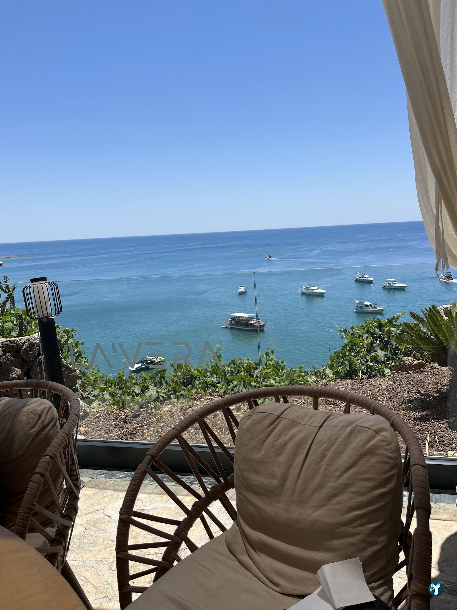 La'Vera Restaurant & Bar & Beach