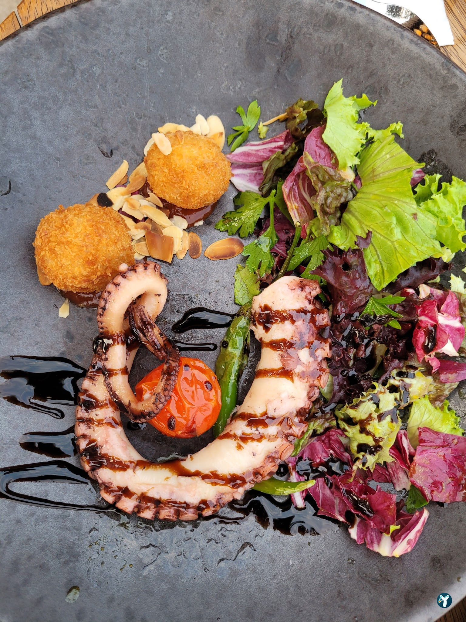La'Vera Restaurant & Bar & Beach