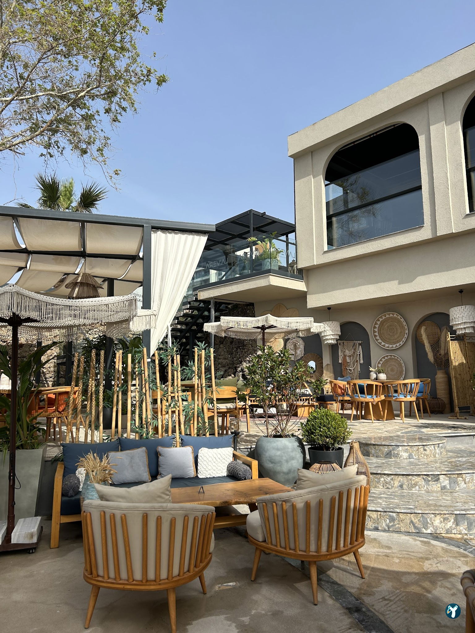 La'Vera Restaurant & Bar & Beach