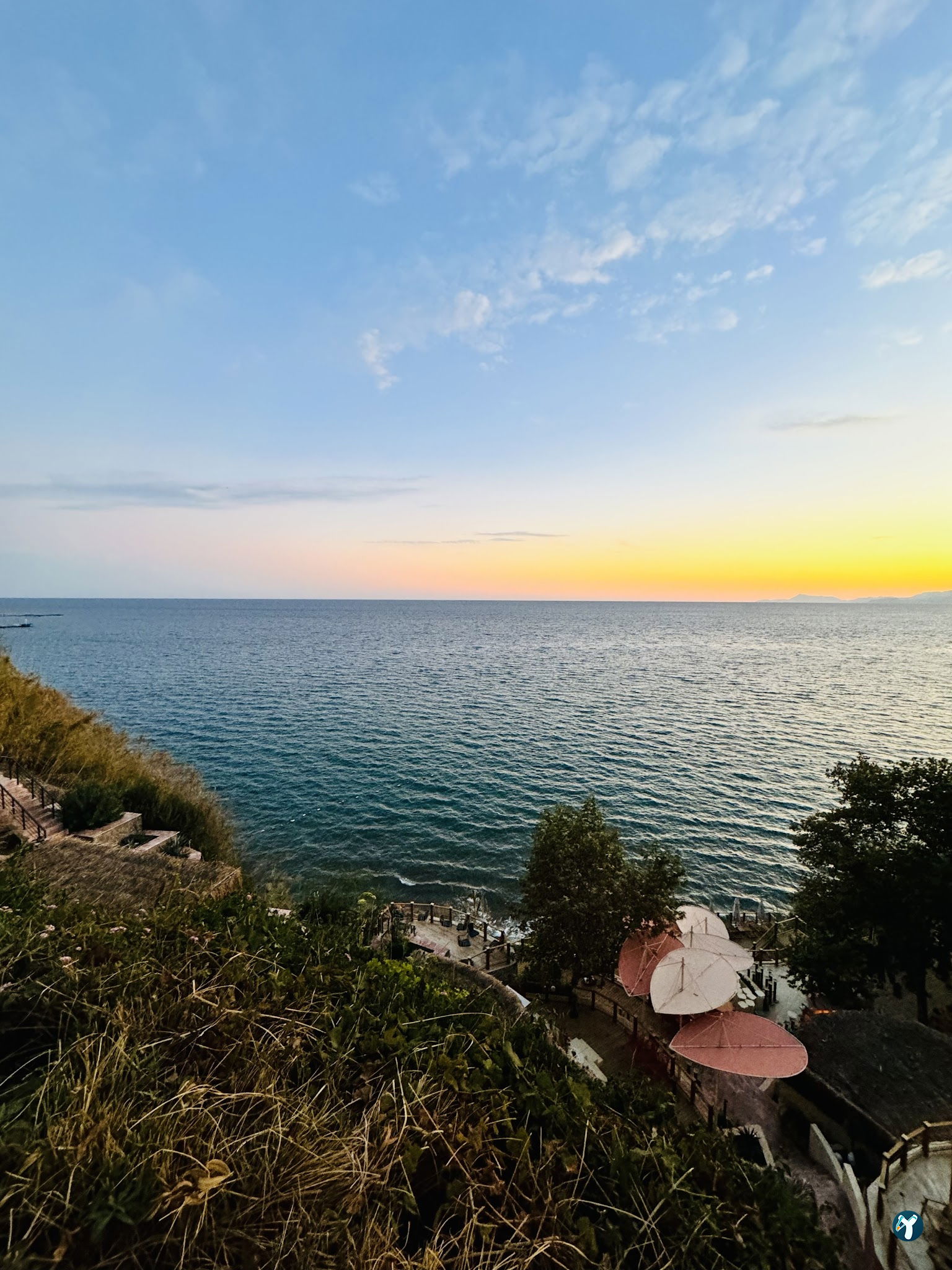 La'Vera Restaurant & Bar & Beach