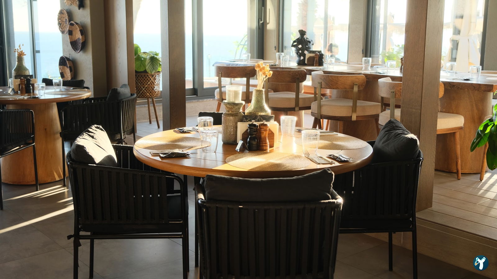 La'Vera Restaurant & Bar & Beach