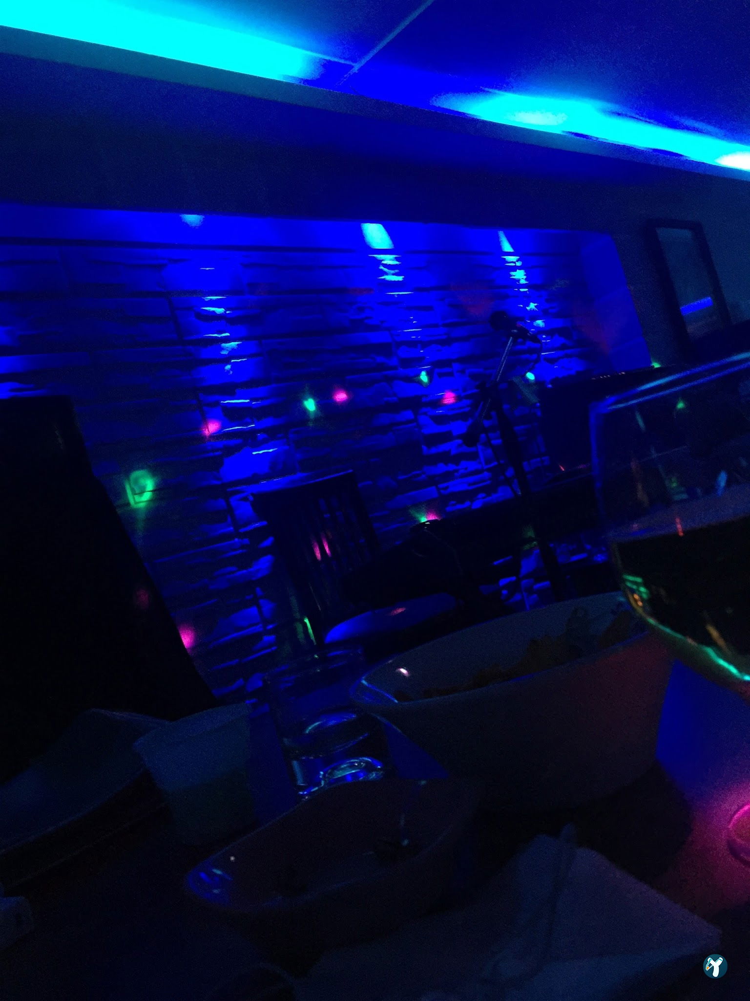 Lale Cafe & Restaurant