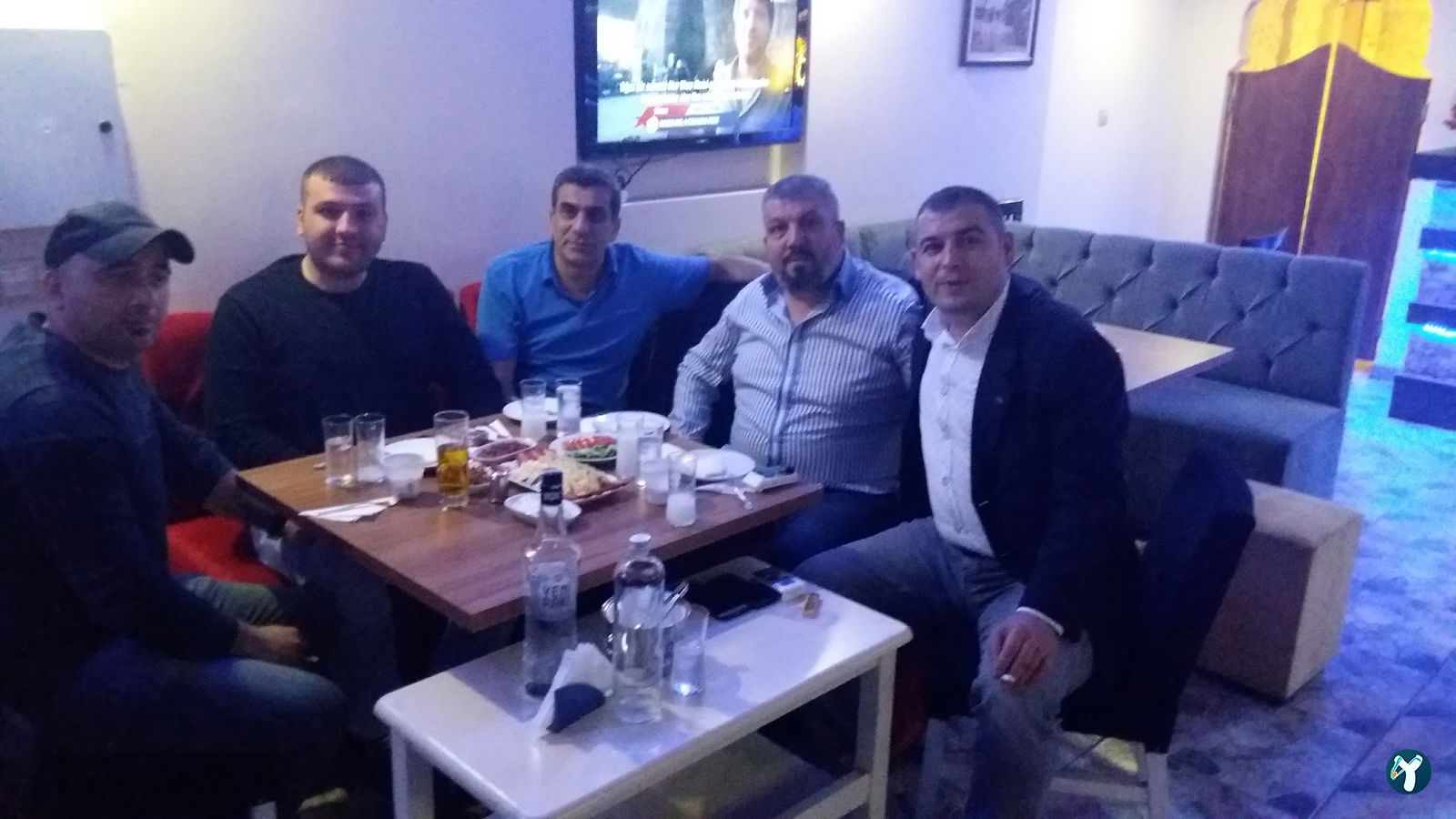Lale Cafe & Restaurant