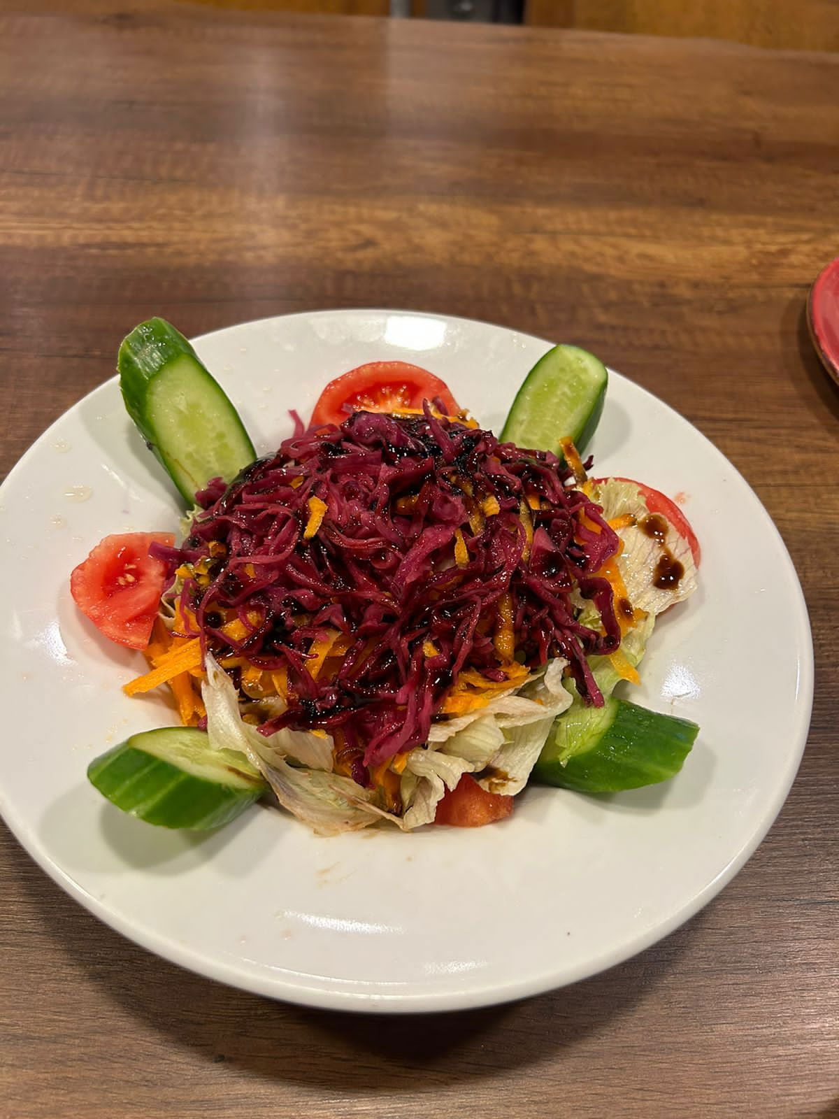 Lale Cafe & Restaurant