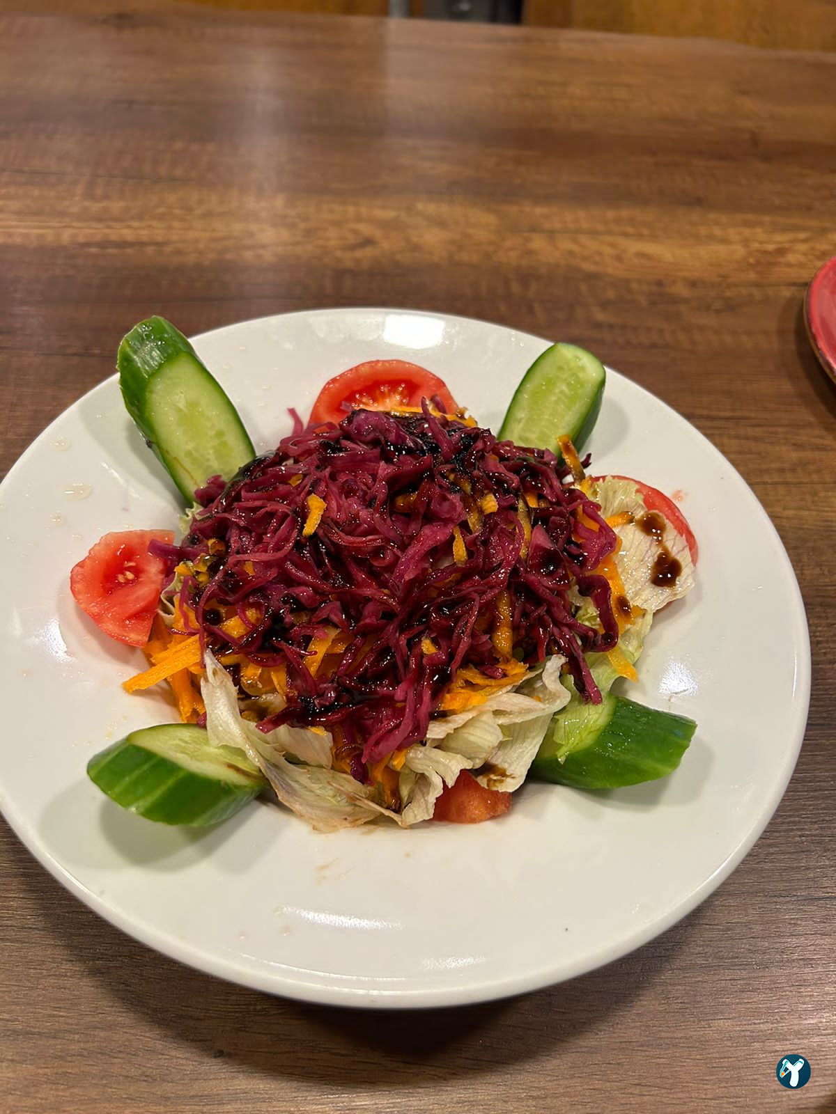 Lale Cafe & Restaurant