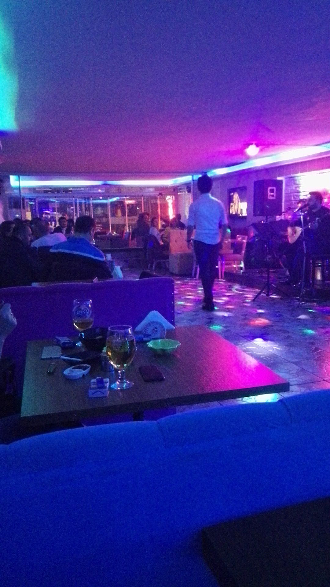 Lale Cafe & Restaurant