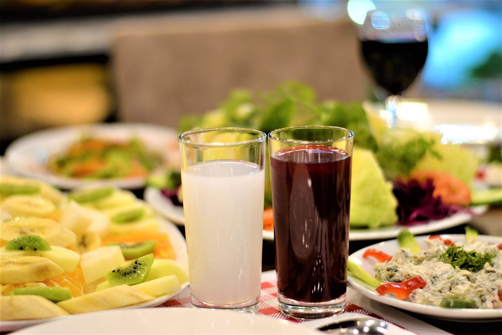 Lale Cafe & Restaurant