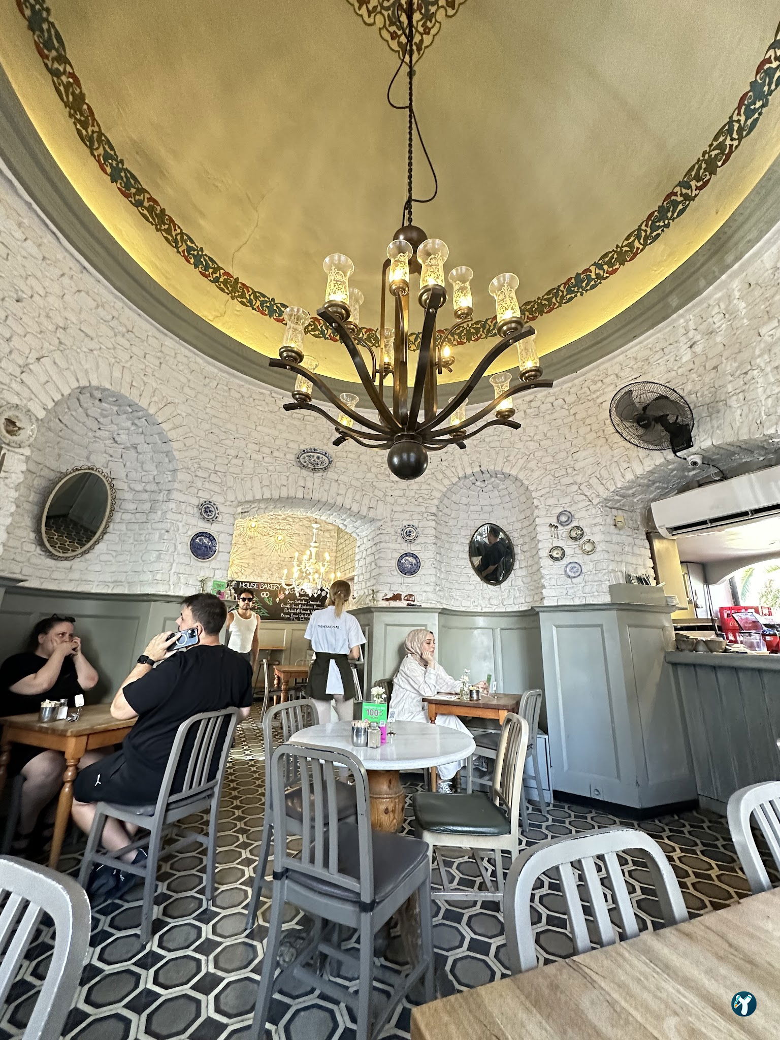 The House Cafe Corner