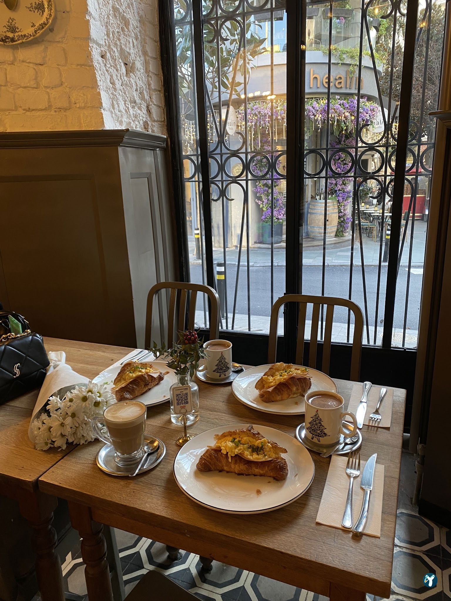 The House Cafe Corner