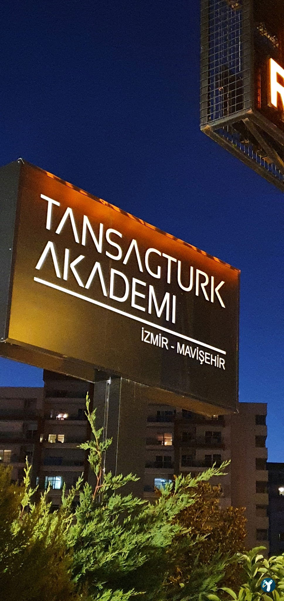 Mavişehir Et-Balık Restaurant