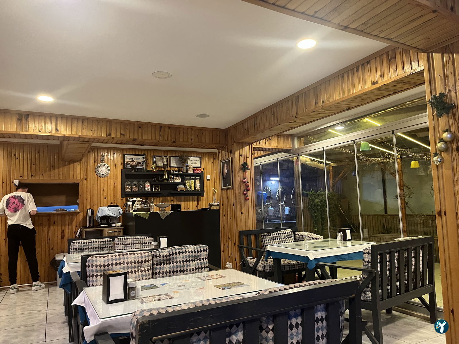 Asian Kitchen Landscape Restaurant
