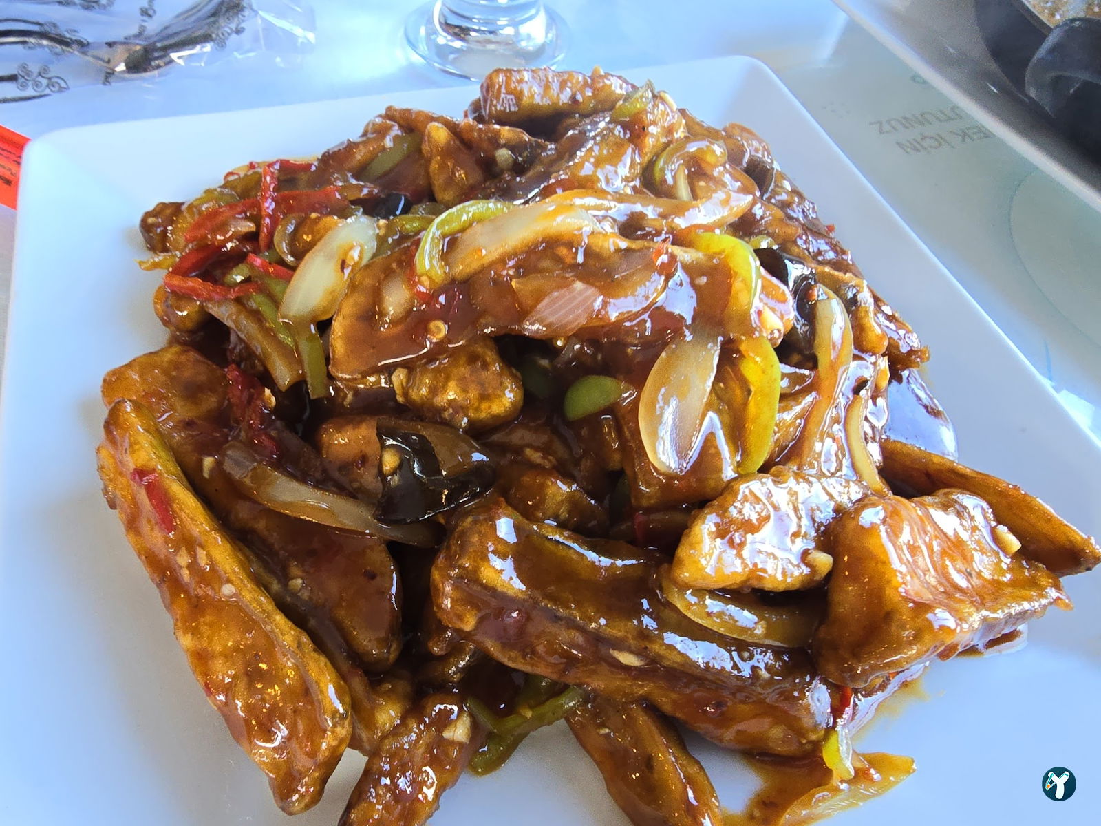 Asian Kitchen Landscape Restaurant