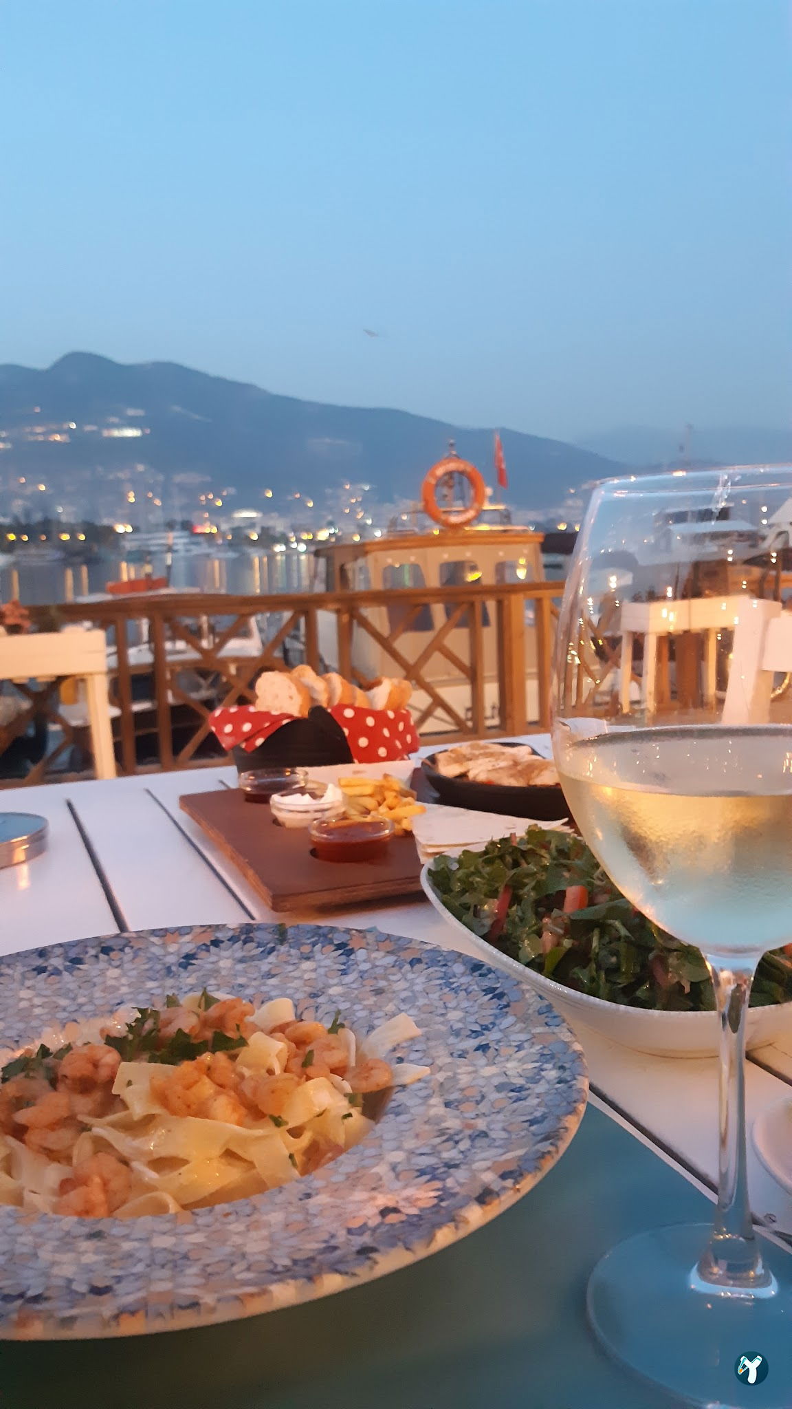 Bumba Restaurant & Bistro