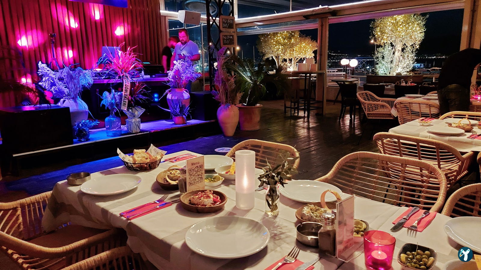 Zaz Cafe