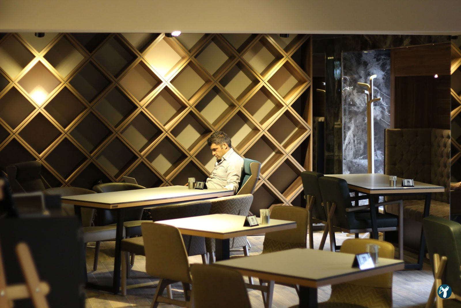Pi Box Cafe