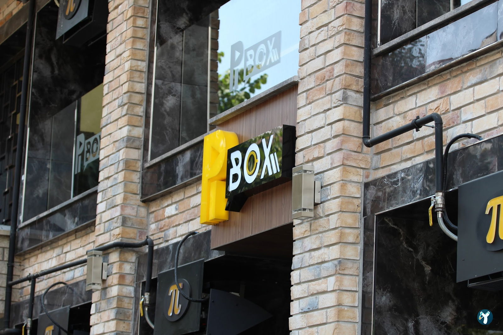 Pi Box Cafe