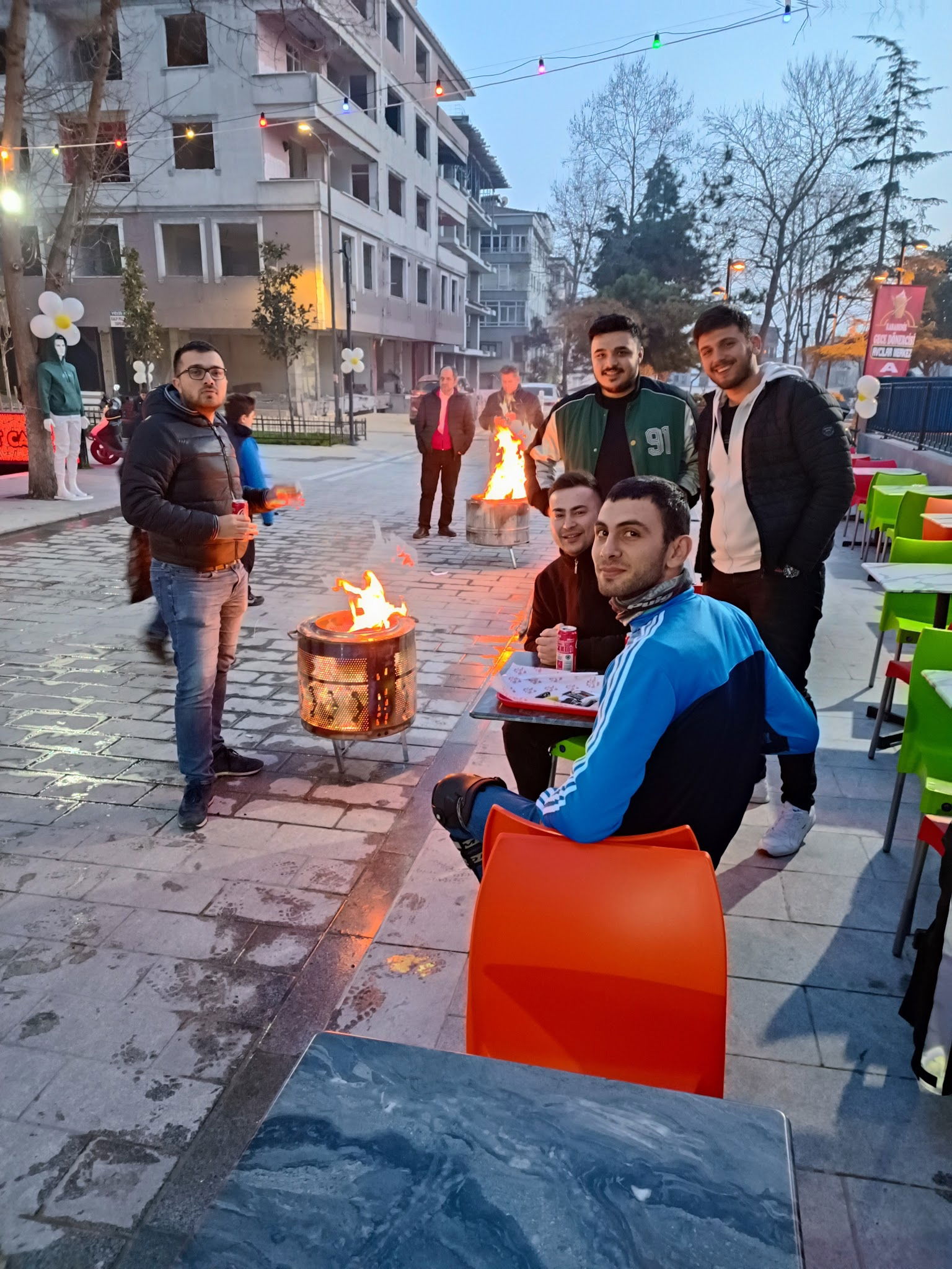 Karadeniz Gece Dönercisi Avcılar