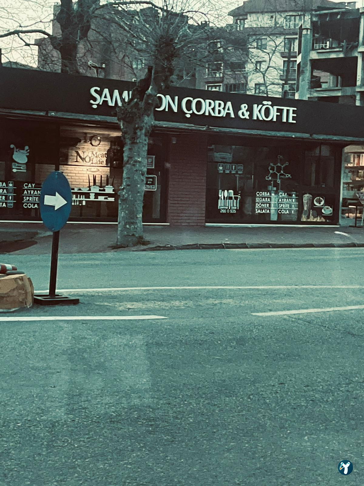 Şampiyon Köfte Çorba