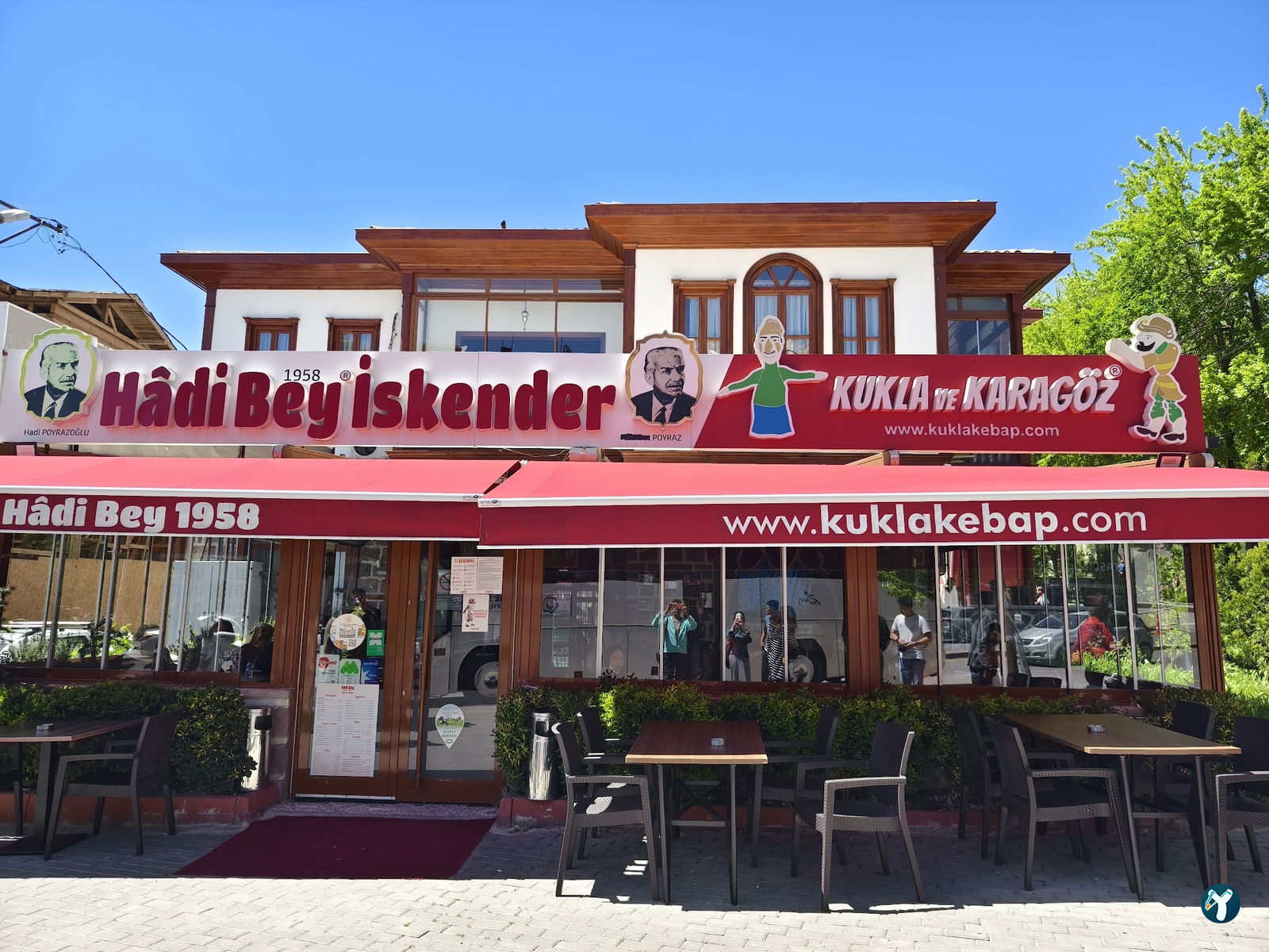 Hadi Bey İskender & Kukla Ve Karagöz