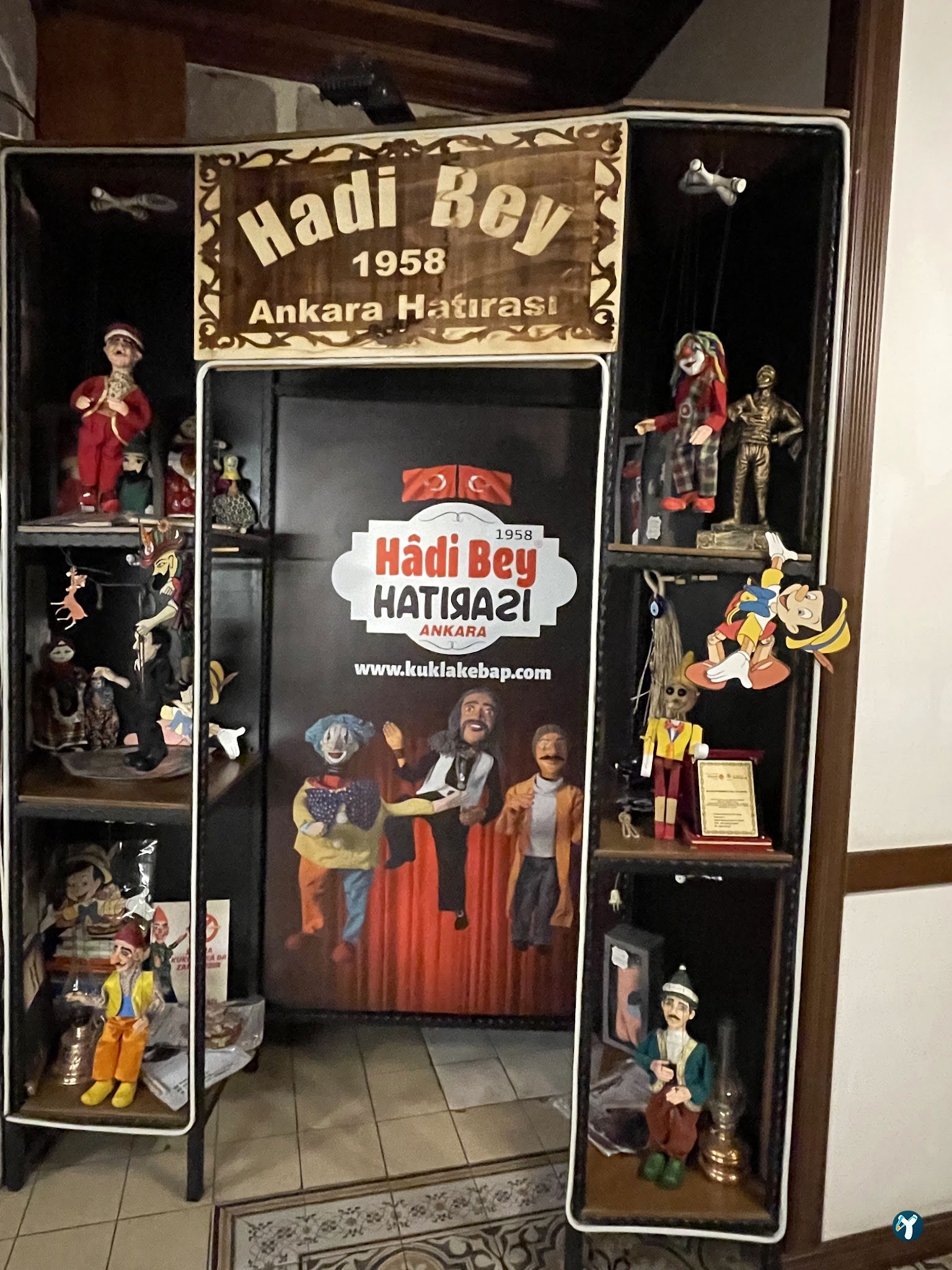 Hadi Bey İskender & Kukla Ve Karagöz